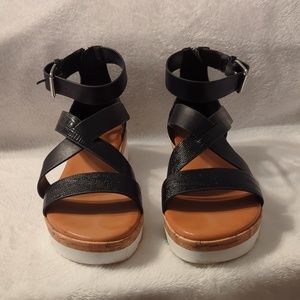 EUC Nine West Black Sandals 5M